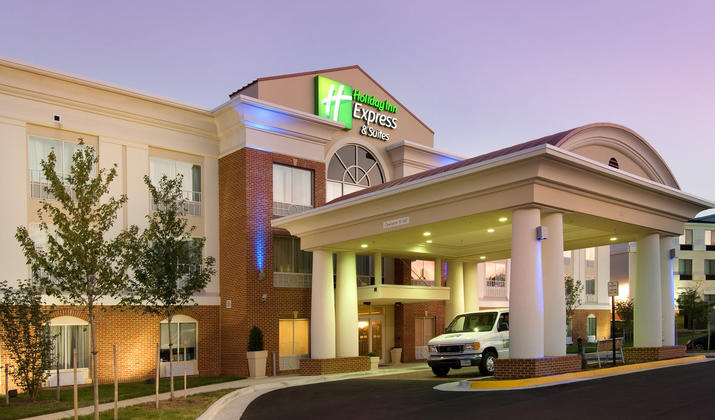 Holiday Inn Express Fort Belvoir